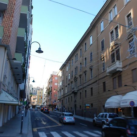 Dolce Sbadiglio 2 Hotel Cagliari Bagian luar foto
