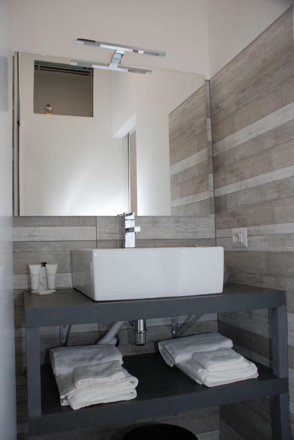 Dolce Sbadiglio 2 Hotel Cagliari Bagian luar foto