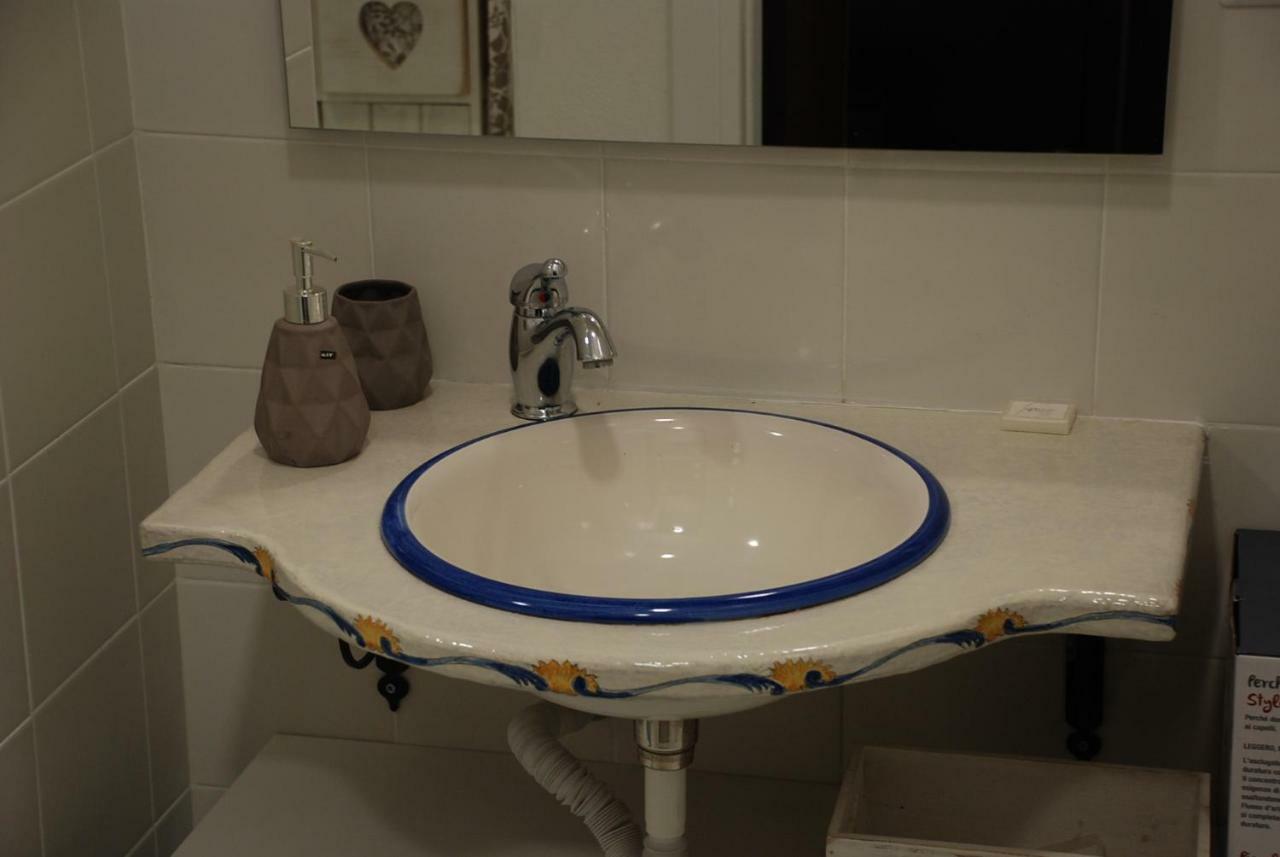 Dolce Sbadiglio 2 Hotel Cagliari Bagian luar foto